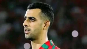 الأهلي يحدد 500 ألف دولار لشراء عقد يوسف بلعمري وتأمين استمراره في الفريق